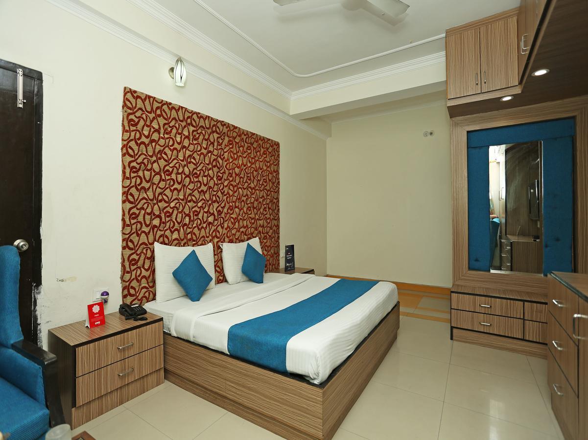 Oyo 10425 Queens Pearl Inn Dehradun Eksteriør bilde