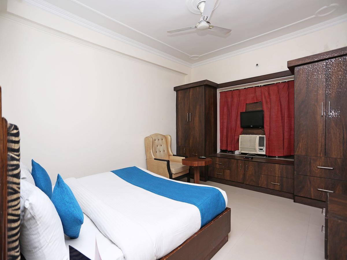 Oyo 10425 Queens Pearl Inn Dehradun Eksteriør bilde
