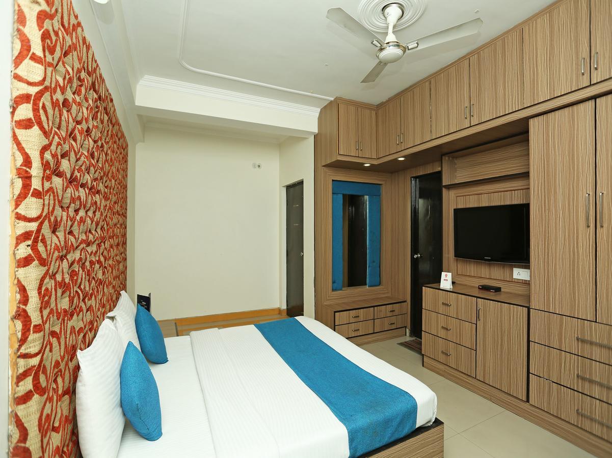 Oyo 10425 Queens Pearl Inn Dehradun Eksteriør bilde